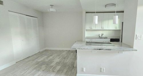 2-115 Sw 1st Ave, Boynton Beach, FL, 33435-4465 | Card Image