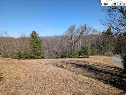 718 Green Mountain Road, Sparta, NC, 28675 | Card Image