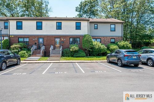 907-907 Maple Hill Dr, Woodbridge, NJ, 07095-4110 | Card Image