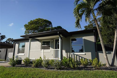 5817 Dartmouth Ave N, St Petersburg, FL, 33710-7814 | Card Image