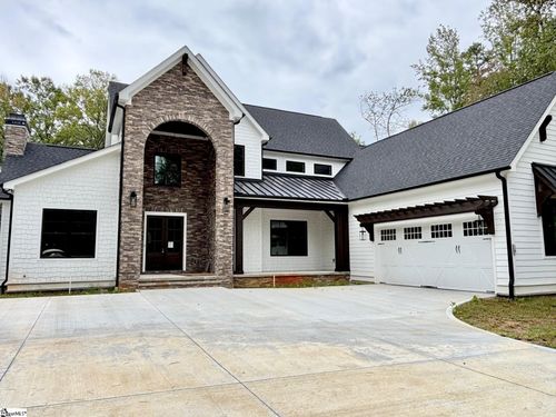 10 Autumn Leaves Way, Marietta, SC, 29661-9291 | Card Image