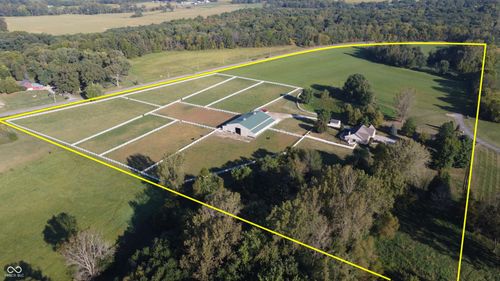 12100 W Native Trl, Yorktown, IN, 47396-9125 | Card Image