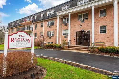 550 Fairview, Westwood, NJ, 07675 | Card Image