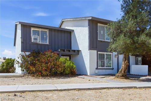 3111 Chadford Pl, Las Vegas, NV, 89102-7831 | Card Image