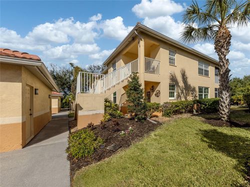 902-902 Casa Del Lago Way, VENICE, FL, 34292-5394 | Card Image