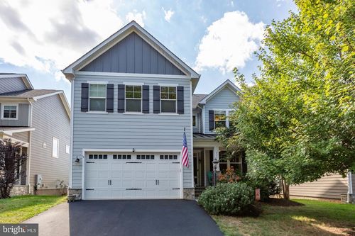 7116 Lake Dr, WARRENTON, VA, 20187-2504 | Card Image