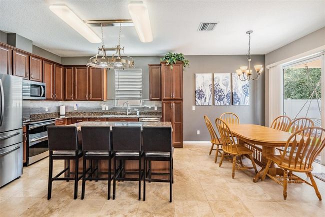 1524 Rhodeswell Ln, House other with 5 bedrooms, 3 bathrooms and null parking in DOVER FL | Image 8