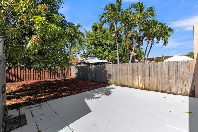 APT-84 - 10375 Sw 154 Th Circle Ct, Condo with 3 bedrooms, 2 bathrooms and null parking in Miami FL | Image 36
