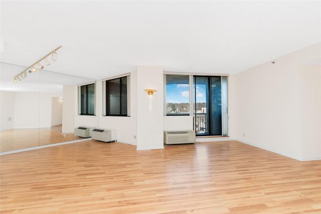 APT-8I - 50 E Hartsdale Ave, Condo with 2 bedrooms, 3 bathrooms and null parking in Hartsdale NY | Image 9