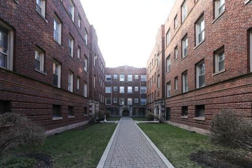 2-o-3263 W Wrightwood Ave, Chicago, IL, 60647-1669 | Card Image