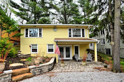 31 Lake Shore County Rd, Beverly Shores, IN, 46301 | Card Image