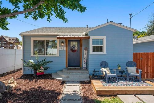 586 Del Mar Ave, Chula Vista, CA, 91910-5628 | Card Image