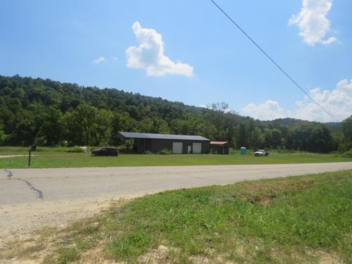 3711 W Us Highway 60, Grayson, KY, 41143-8833 | Card Image