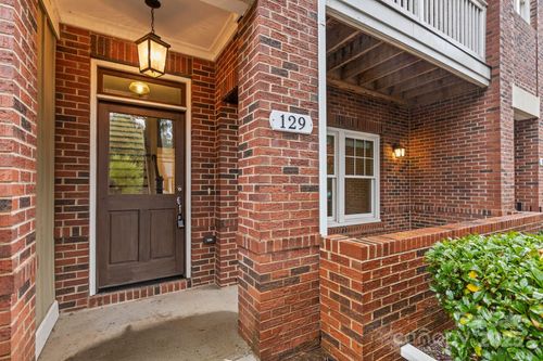 129 Grandin Rd, Charlotte, NC, 28208-4406 | Card Image