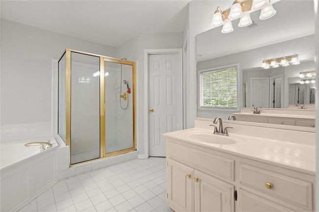 194 Lake Ruby Dr, House other with 6 bedrooms, 4 bathrooms and null parking in Suwanee GA | Image 35