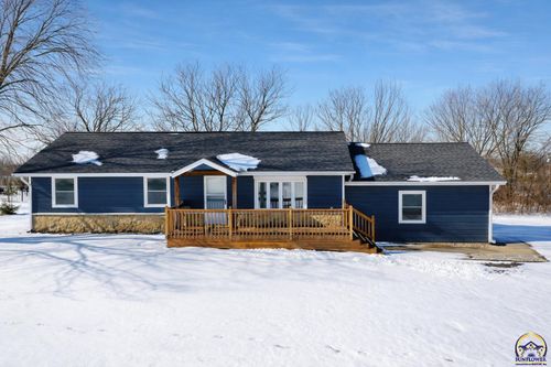7879 Seneca Lake Rd, Ozawkie, KS, 66070-4137 | Card Image