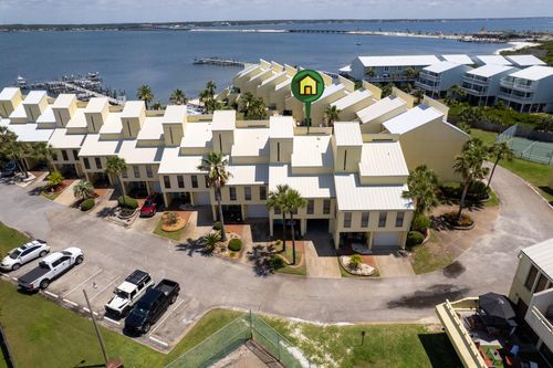 29-8520 Gulf Blvd, Navarre, FL, 32566-7235 | Card Image