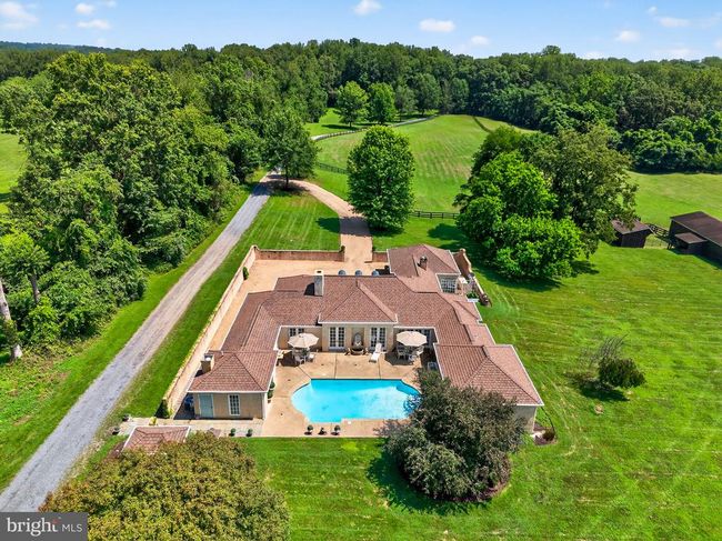 6289 Coon Tree Rd, House other with 2 bedrooms, 3 bathrooms and null parking in THE PLAINS VA | Image 6