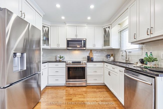 1945 Rosebank Rd, House other with 4 bedrooms, 3 bathrooms and 4 parking in Pickering ON | Image 9