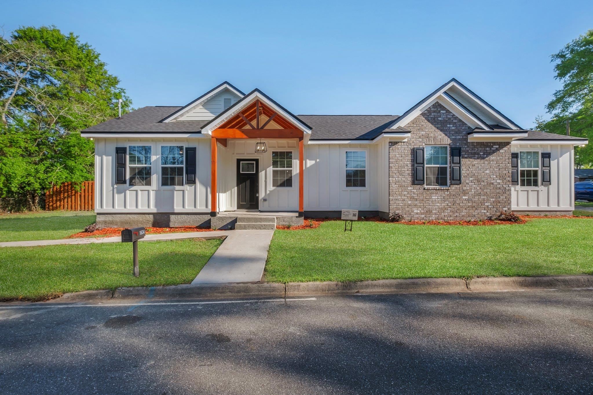 Stevens St, Quincy, FL 32351