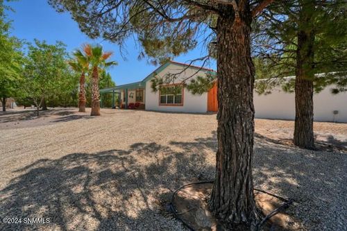 245 Hurt Road, Radium Springs, NM, 88054 | Card Image