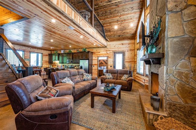 317 Sugar Pine Loop, House other with 4 bedrooms, 5 bathrooms and null parking in Broken Bow OK | Image 11