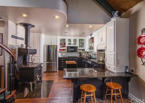 1055 Meadowbrook Rd, Lake Arrowhead, CA, 92352 | Card Image