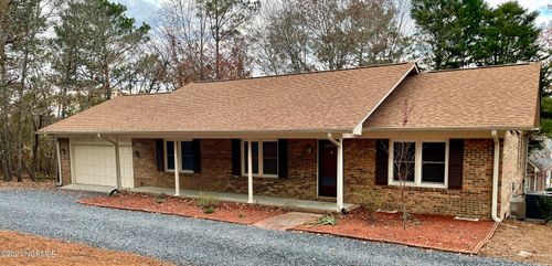 1 Butte Ct, Pinehurst, NC, 28374-6879 | Card Image