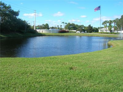 203 - 203 Grove Isle Circle, House attached with 2 bedrooms, 2 bathrooms and null parking in Vero Beach FL | Image 2