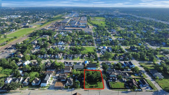 2319 Lorraine St, Home with 0 bedrooms, 0 bathrooms and null parking in Houston TX | Image 8