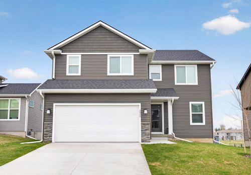 2920 Yordi Dr, Norwalk, IA, 50211-1372 | Card Image