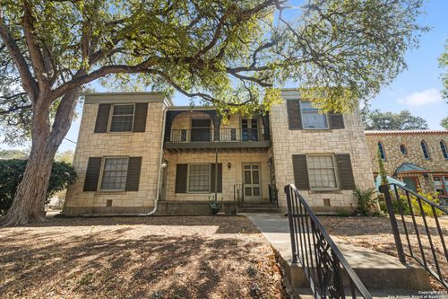 apt-3-336 E Lullwood Ave, San Antonio, TX, 78212-5274 | Card Image