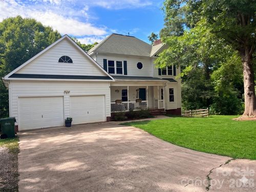 109 Elk Ct, Mount Holly, NC, 28120-9455 | Card Image
