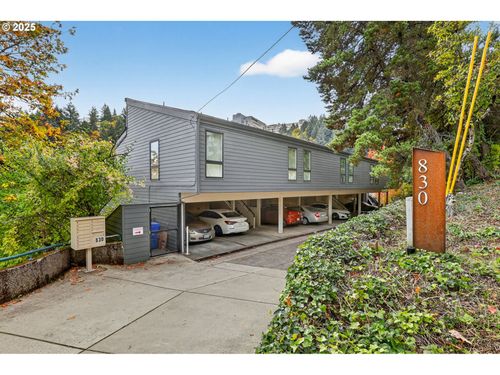 8-830 Sw Broadway Dr, Portland, OR, 97201-3198 | Card Image