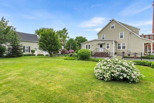 25 Winward St, Fall River, MA, 02724-1435 | Card Image