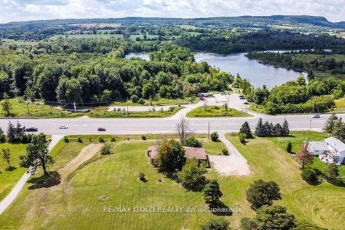 16025 Hurontario St, Caledon Village, ON, L7C2E5 | Card Image