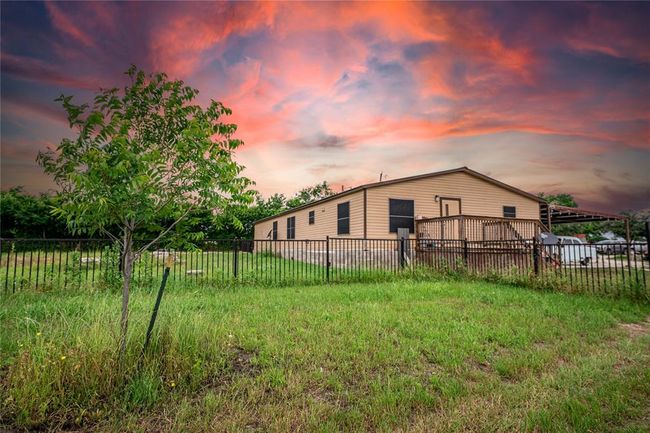 View of Backyard at dusk | Image 6