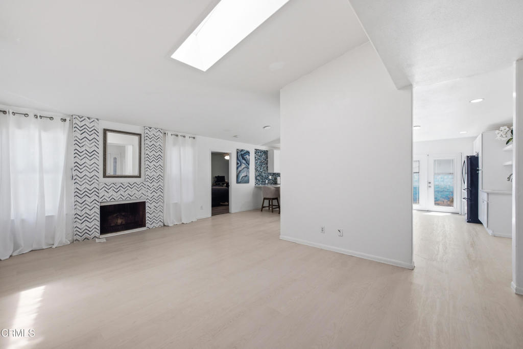 Residential in Ventura 4