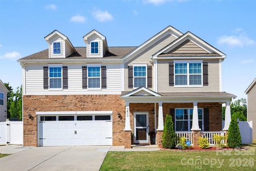 7833 Stonehouse Dr, Gastonia, NC, 28056-9509 | Card Image