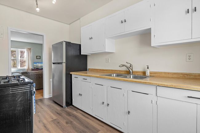 APT-211 - 3134 W Bde Maka Ska Blvd, Condo with 2 bedrooms, 1 bathrooms and null parking in Minneapolis MN | Image 7