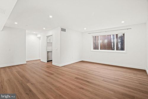 a-102-3821 Hamilton St, HYATTSVILLE, MD, 20781-1830 | Card Image