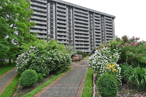 1004-50 Inverlochy Blvd, Thornhill, ON, L3T4T6 | Card Image