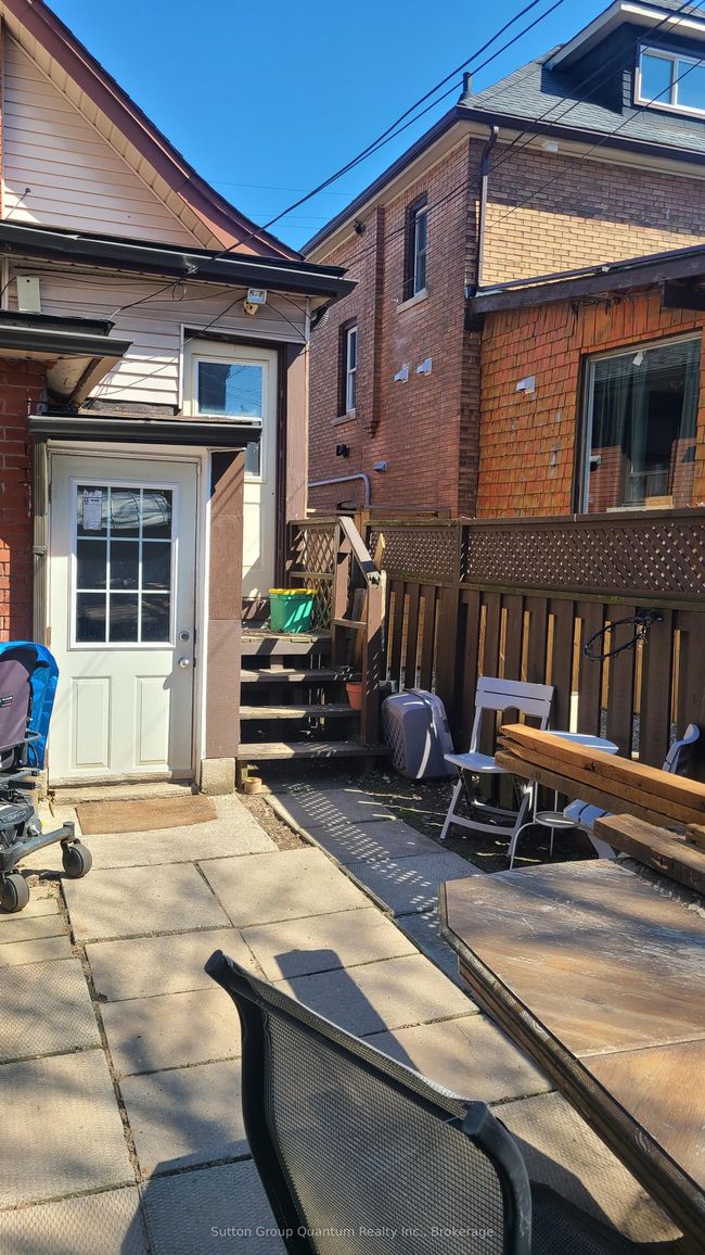 992 Montclair Ave, House other with 5 bedrooms, 3 bathrooms and 2 parking in Hamilton ON | Image 6