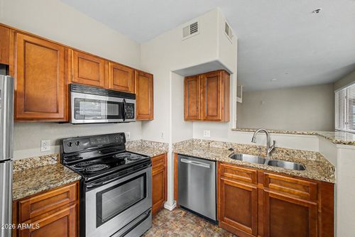 163-3302 N 7th St, Phoenix, AZ, 85014-5445 | Card Image