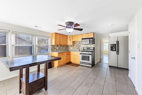 2-113 Washington Ave, La Grange, IL, 60525-2547 | Card Image