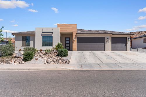 3079 S Maplecrest Dr, St. George, UT, 84790-2671 | Card Image
