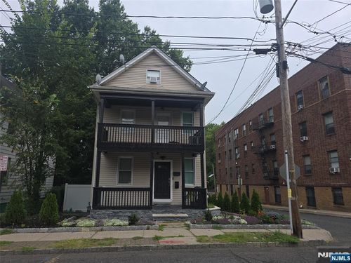 262 Pindle Ave, Englewood, NJ, 07631-1703 | Card Image