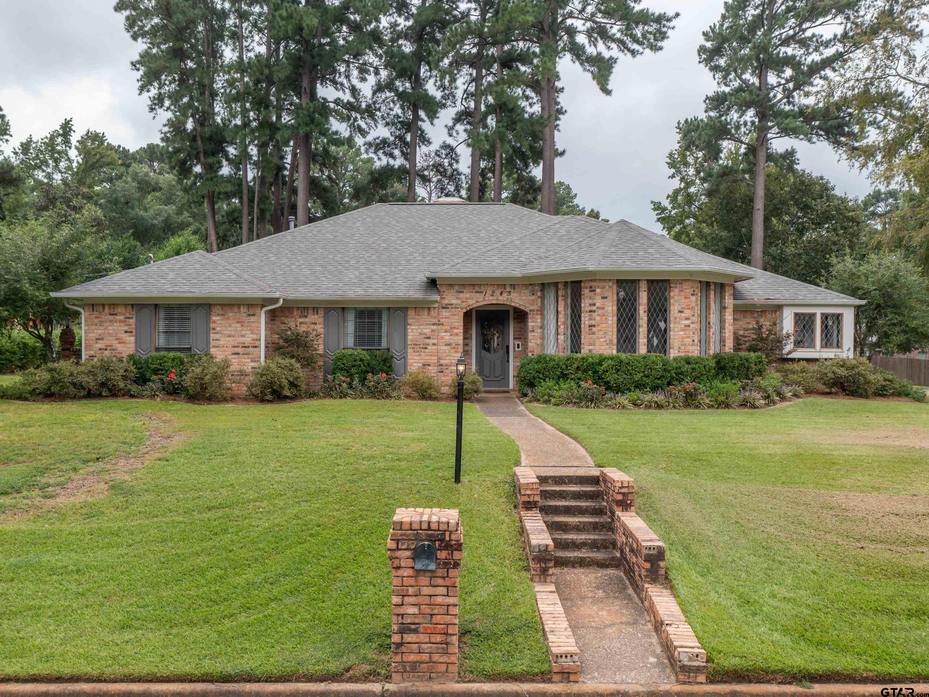 Buffalo Trl, Tyler, TX 75703