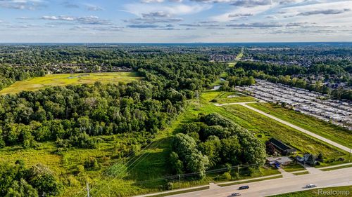 22440 23 Mile Rd, Macomb, MI, 48042-4404 | Card Image