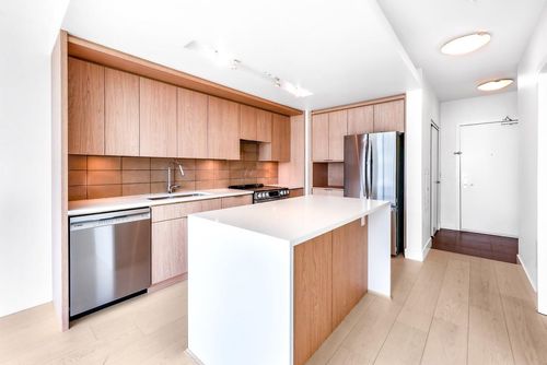 1406-1320 Chesterfield Ave, North Vancouver, BC, V7M0A6 | Card Image